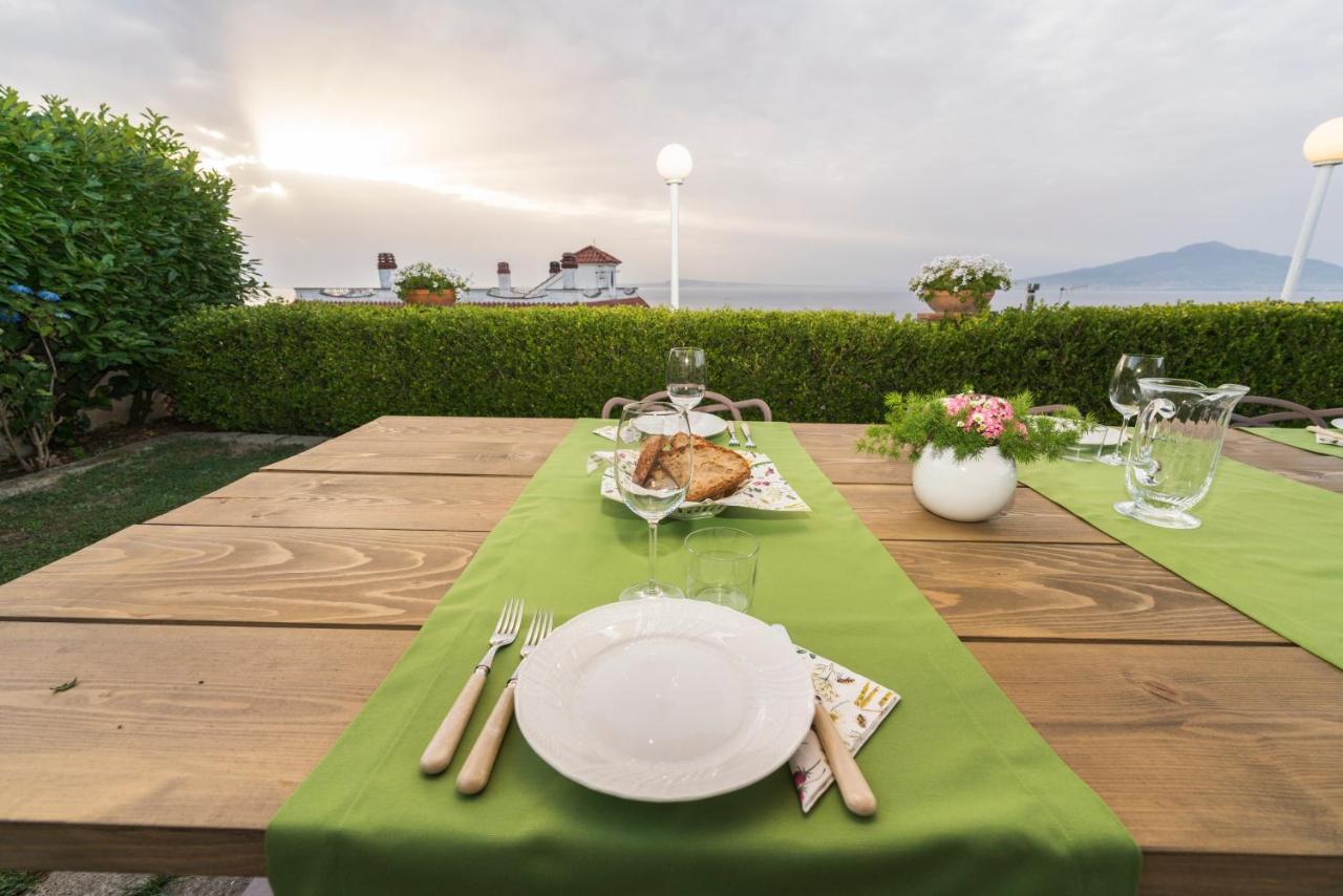 סורנטו Shanti Home - Restaurant Di Aversano Salvatore מראה חיצוני תמונה